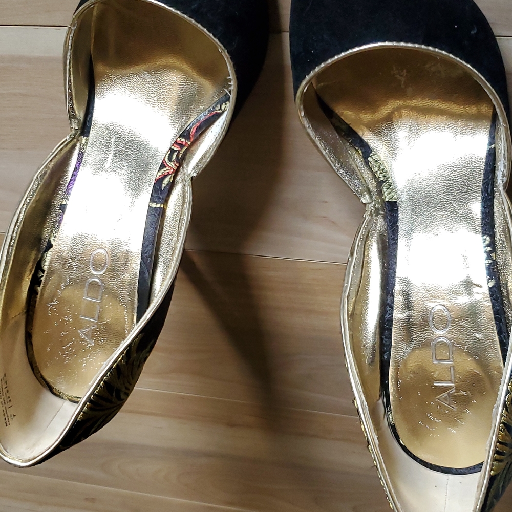 ALDO Pointed Toe Pump - Picture 6 of 6
